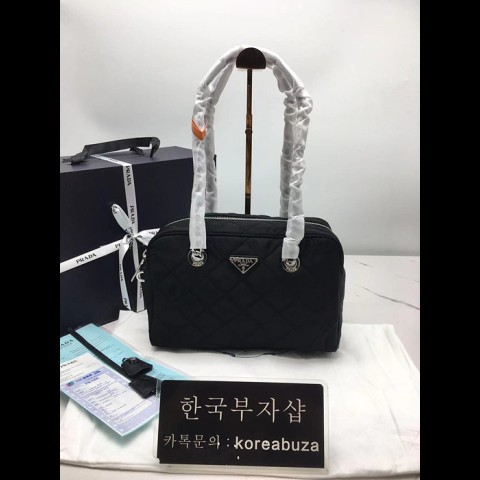 포코노 테수토 퀼팅 체인 숄더백 1bb072