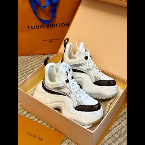 lv 아치라이트