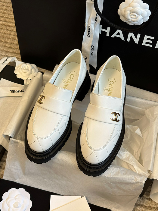 23FW chan*l CC로고 레더 로퍼