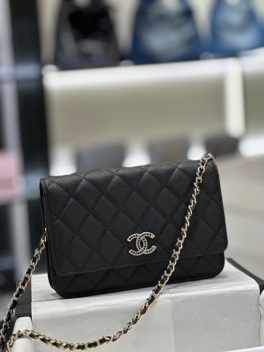 23a 크리스탈장식 CC로고 woc