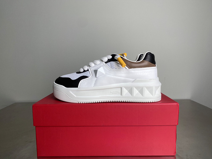vltn 원스터드 XL 나파 레더 로우탑