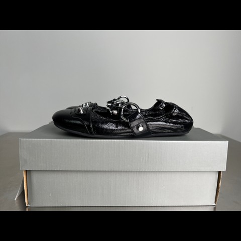 balenciag* 시티 발레리나