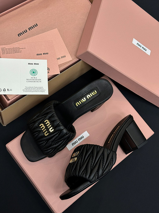 miu mi* 마테라쎄 나파 가죽 슬라이드